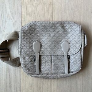 NEVER USED Vintage Bottega Veneta Gardena Woven Leather Messenger Bag